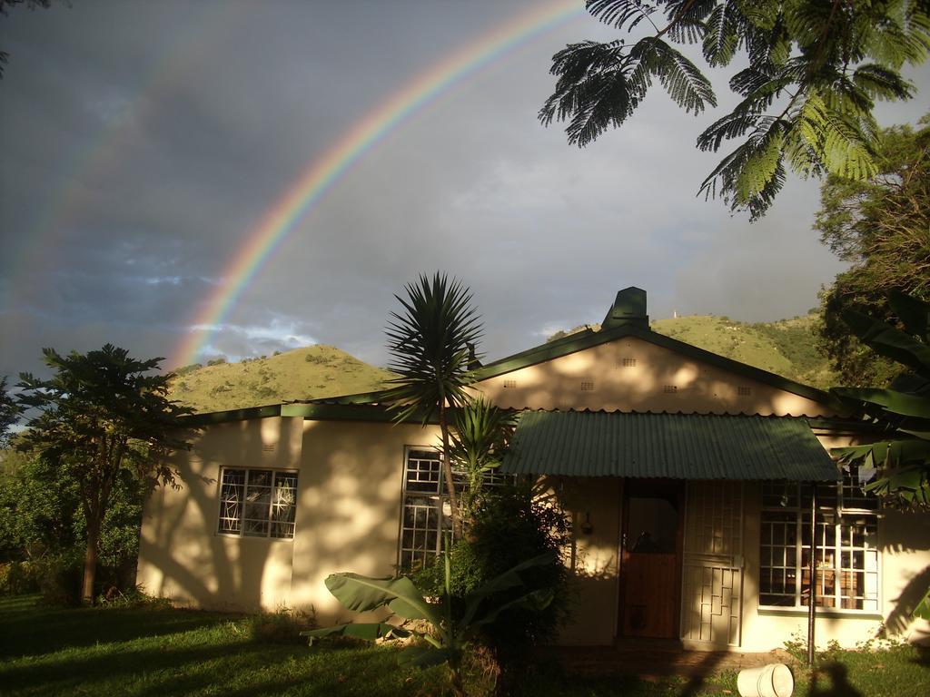 Bushwhacked Barberton Hotel Buitenkant foto